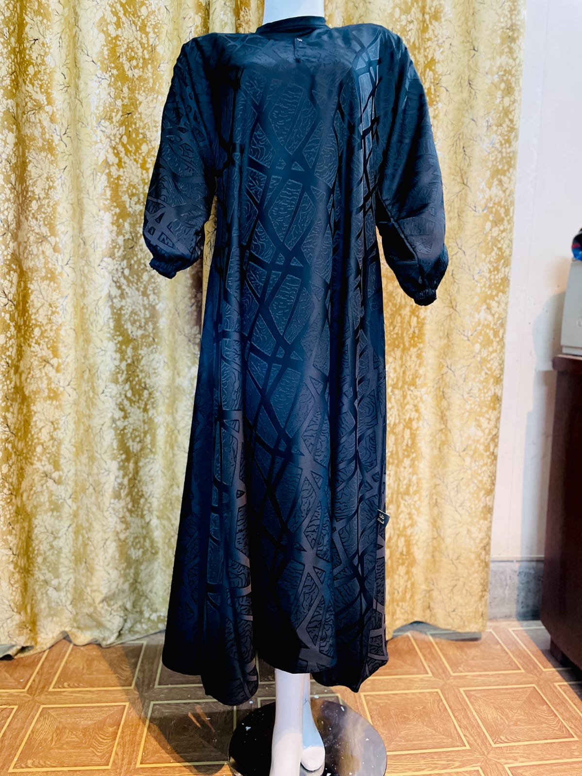 Black Self-Design Abaya
